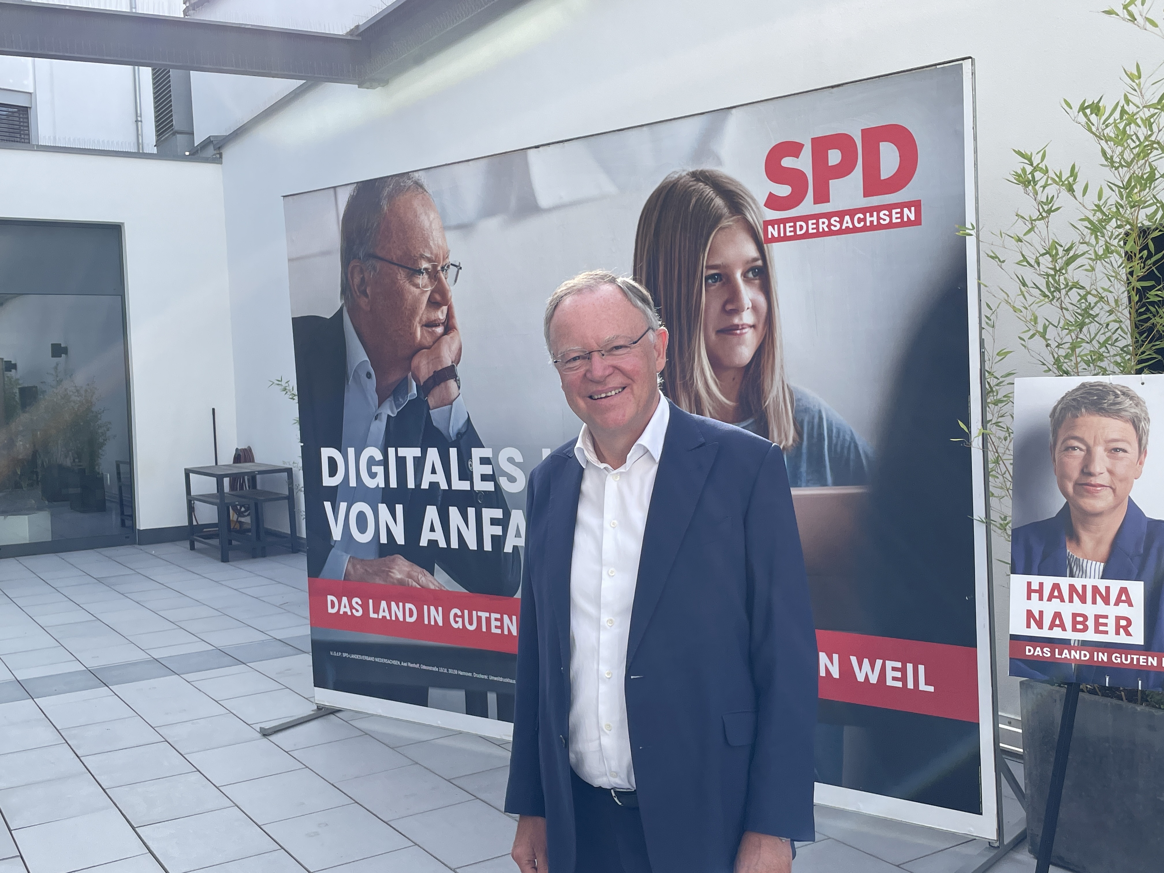 Auf den Ministerpräsidenten kommt es an: Stephan Weil bei der Vorstellung der SPD-Wahlplakate am 3. August 2022 in Hannover