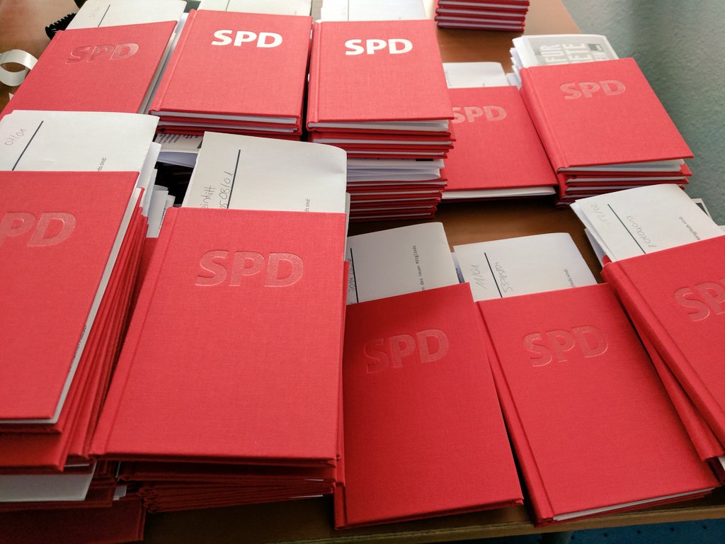 Schöne Überraschung nach der Niederlage bei der Bundestagswahl: in den ersten Stunden nach Bekanntgabe des Ergebnisses traten 1200 Menschen neu in die SPD ein.