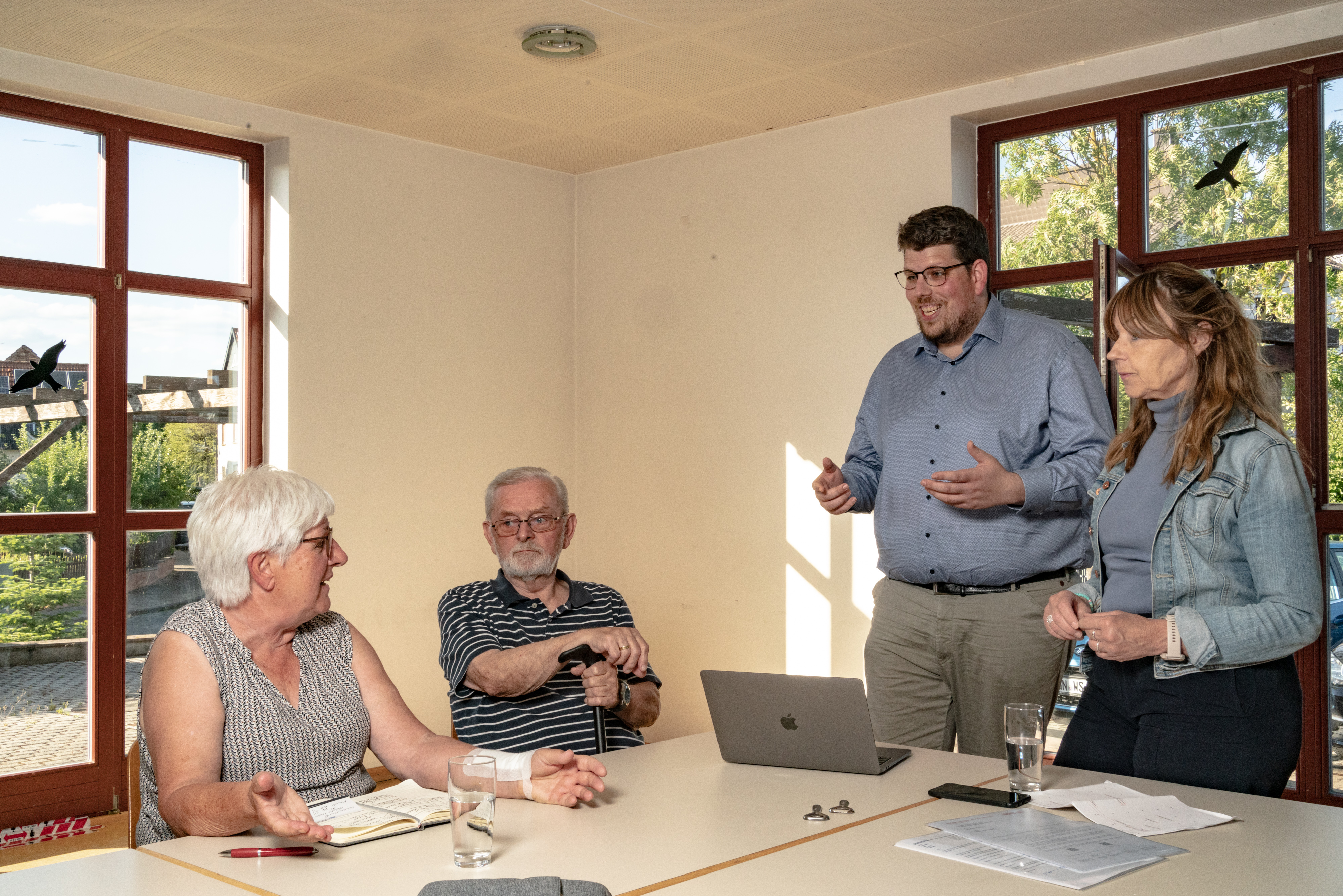 Stärker im Team: die neue SPD-Doppelspitze Alexander Heger und Monika Hareter (r.), gemeinsam mit Vorgängerin Uta Böckel (l.) und dem Ehrenvorsitzenden Norbert Schäfer (m.)