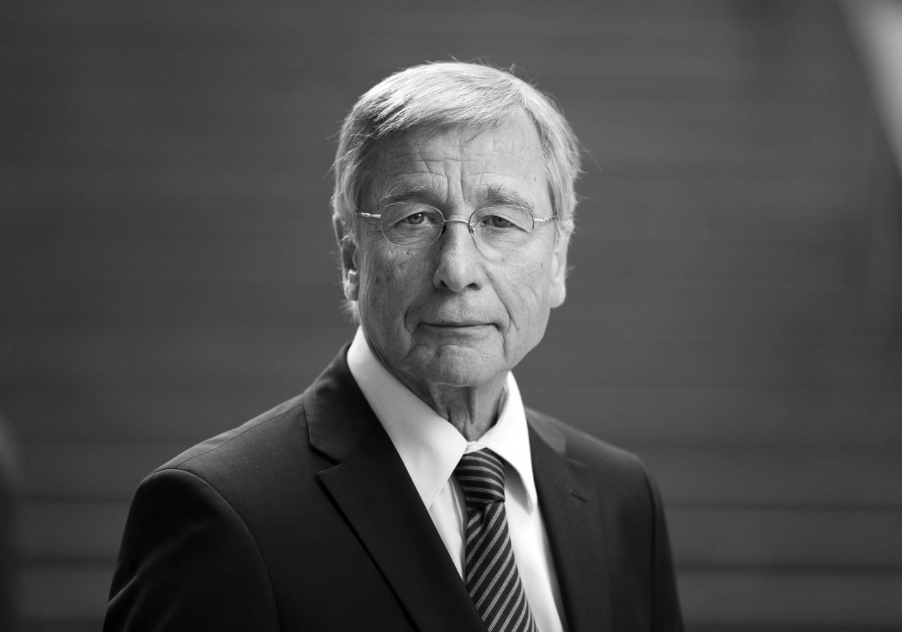 Wolfgang Clement: Der frühere NRW-Ministerpräsident und Bundeswirtschaftsminister starb am 27. September 2020 im Alter von 80 Jahren.